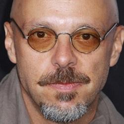 Directors born in Brazil