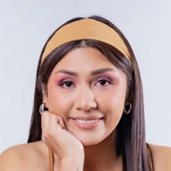 Isabel Paipay - Age, Bio, Family | Famous Birthdays