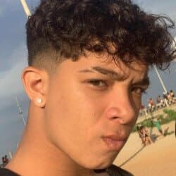 Pakau - Age, Bio, Family | Famous Birthdays