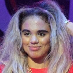 Jess Plummer - Age, Bio, Family | Famous Birthdays