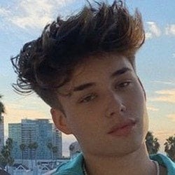 Brady Potter - Age, Bio, Family | Famous Birthdays