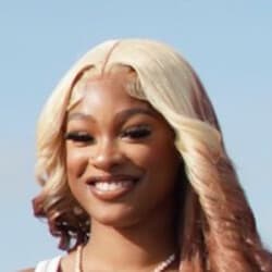 prettyluhhkayy - Age, Bio, Family | Famous Birthdays