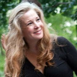 Randi Rahm - Age, Bio, Family | Famous Birthdays
