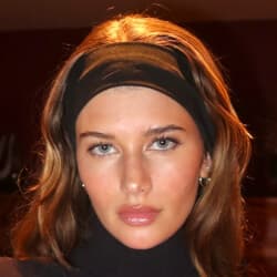 Sienna Raine - Age, Bio, Family | Famous Birthdays