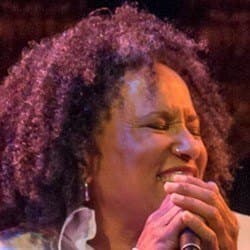 Vicki Randle - Age, Bio, Family | Famous Birthdays