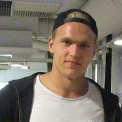 Hockey Players born in Finland