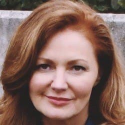 Kellie Rasberry - Age, Bio, Family | Famous Birthdays