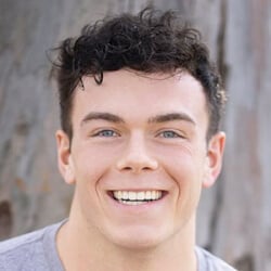 Clark Reid - Age, Bio, Family | Famous Birthdays