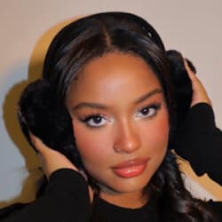 Tea Renee - Age, Bio, Family | Famous Birthdays