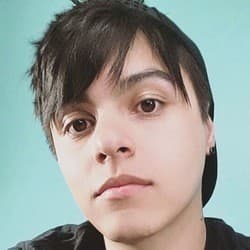 Esttik Carratraca Edad, Familia, Biografía | Famous Birthdays