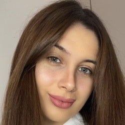 Sophie Rose (YouTube Star) - Age, Bio, Family | Famous Birthdays