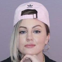 V Rose - Age, Bio, Family | Famous Birthdays