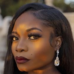 Roxy roxleeofficial - Age, Bio, Family | Famous Birthdays