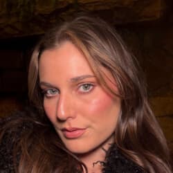 Maria Helen Rue - Bio, Family | Famous Birthdays