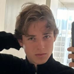 Dave Rueb - Age, Bio, Family | Famous Birthdays