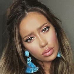 Marina Rumppe - Age, Bio, Family | Famous Birthdays