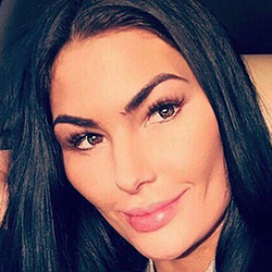 Katelyn Runck - Age, Bio, Family | Famous Birthdays