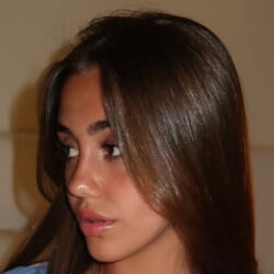 Sam Russo - Age, Bio, Family | Famous Birthdays