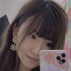 Aria Saki - Age, Bio, Family | Famous Birthdays