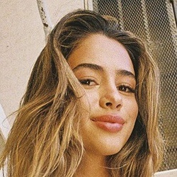 Carolina Samani - Age, Bio, Family | Famous Birthdays