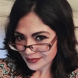 SandyBvv - Age, Bio, Family | Famous Birthdays