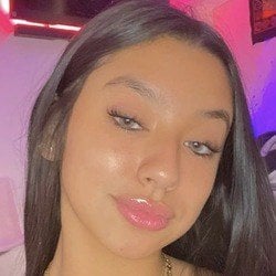 Sariixo_ - Age, Bio, Family | Famous Birthdays
