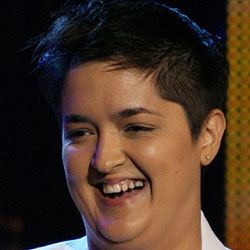 Cantantes nacidos en Serbia