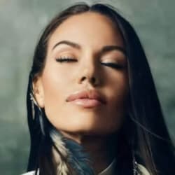 Beckah Shae - Age, Bio, Family | Famous Birthdays