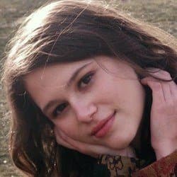 Shealeigh - Age, Bio, Family | Famous Birthdays