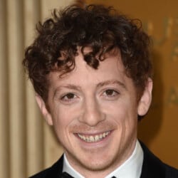 Ethan Slater Âge, famille, biographie | Famous Birthdays