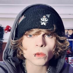 Sorarap - Age, Bio, Family | Famous Birthdays