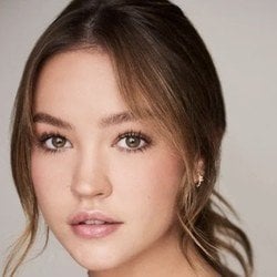 Sadie Stanley - Age, Bio, Family | Famous Birthdays