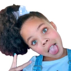 Nova Woava - Bio, Family | Famous Birthdays