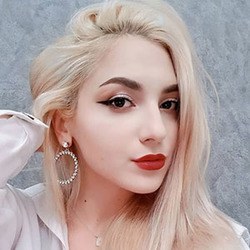 Denisa Tran Vanová - Age, Bio, Family | Famous Birthdays