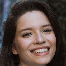 Mica Ybañez Edad, Familia, Biografía | Famous Birthdays