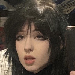 sushiflavoredmilk - Age, Bio, Family | Famous Birthdays