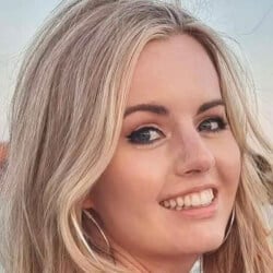 Suzy Lu - Age, Bio, Family | Famous Birthdays