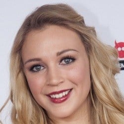 Zoey Taylor - Age, Bio, Family | Famous Birthdays