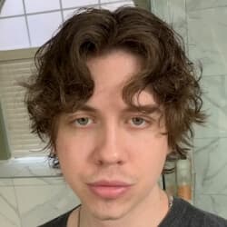 Jessick - Age, Bio, Family | Famous Birthdays