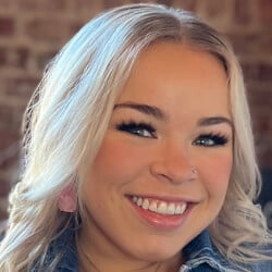 tiktok.tabbi - Age, Bio, Family | Famous Birthdays
