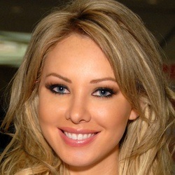 Tiffany Toth - Age, Bio, Family | Famous Birthdays