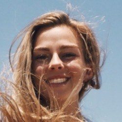 Sydney Towle - Age, Bio, Family | Famous Birthdays