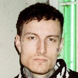 Hayden Tree - Age, Bio, Family | Famous Birthdays