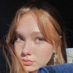 Nadia Amine - Age, Bio, Family | Famous Birthdays