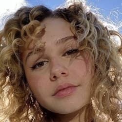 Ruby Granger - Age, Bio, Family | Famous Birthdays