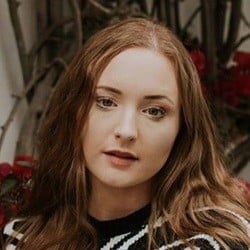Alaina Ellis - Age, Bio, Family | Famous Birthdays
