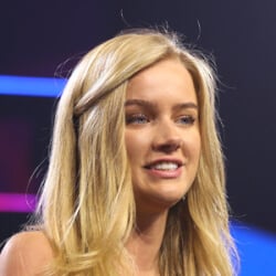 Eva Vlaardingerbroek - Age, Bio, Family | Famous Birthdays