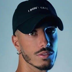 Wade - Age, Bio, Family | Famous Birthdays
