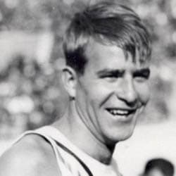 Robert Wade - Bio, Family | Famous Birthdays