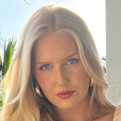 Lexi Wagner - Age, Bio, Family | Famous Birthdays